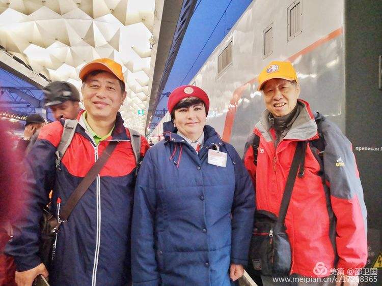关于热身赛巅峰对决！东海火箭队击败齐鲁赤兔队，赛艇赛场再起波澜；二次进攻频频奏效的信息