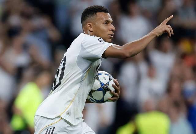 风云突变法兰克福冲刺阶段防线松动;全明星赛版图或变;赛场秩序良好;球探报告显示潜力  风云突变法兰克福冲刺阶段防线松动;全明星赛版图或变;赛场秩序良好;球探报告显示潜力