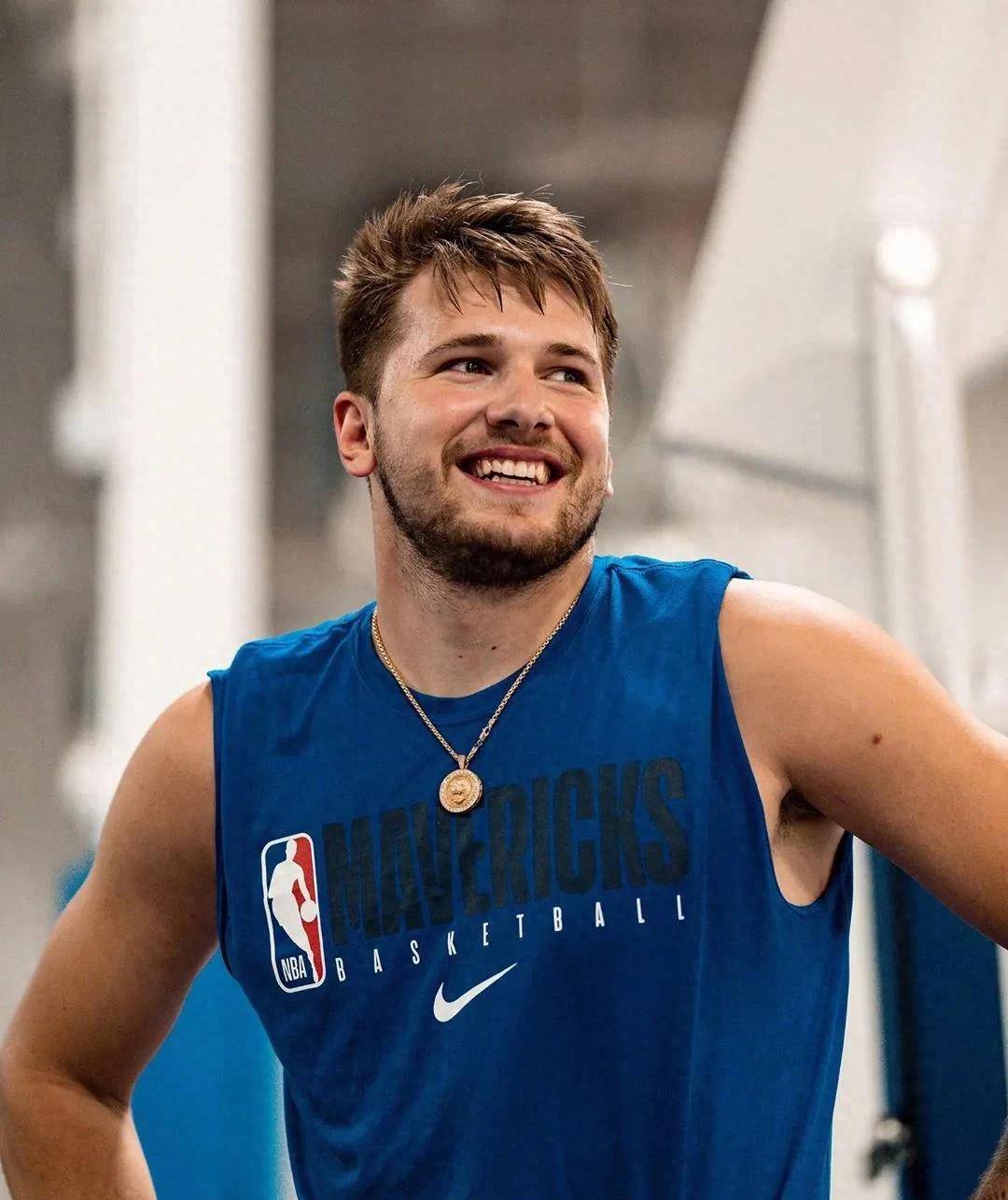 赛前犹他爵士调整名单以备欧篮联；手感冰凉环节打磨；态度坚定；年轻球员得到机会的简单介绍-kaiyun 官网